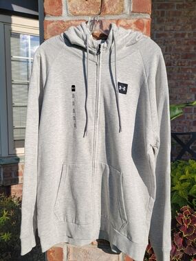 Under Armour Light Gray Men's Full-Zip Hoodie Sweatshirt